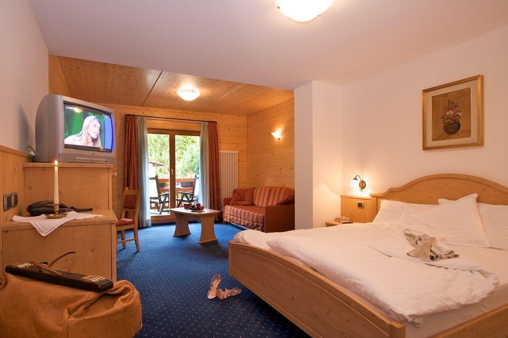 Hotel Salvan Campitello di Fassa Eksteriør billede